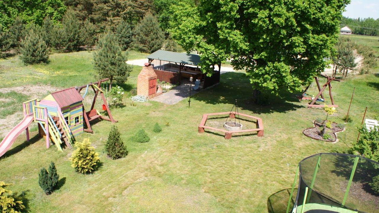 Villa Zacisze U Rysia à Brochów Extérieur photo